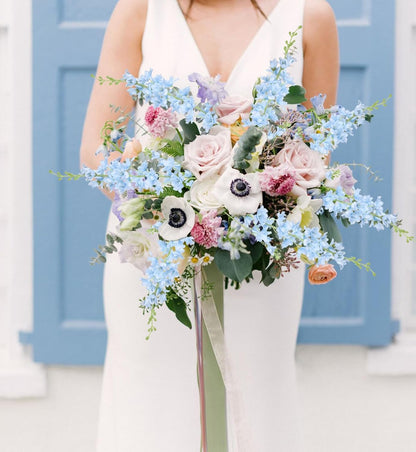 8PCS Dusty Blue Delphinium Artificial Flowers 33.5'' Faux Delphinium Stems Larkspur Silk Flowers for Wedding Table Centerpieces Home Garden Decor(Dusty Blue)