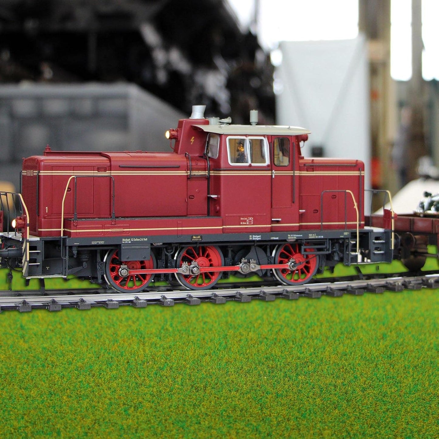 Artificial Model Grass Mat Trains Grass Green 40x200cm or 15.7‘’ x 78'' for Decoration Craft Scenery Model DIY CP2138 (Grass Green)