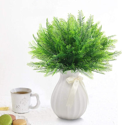 Gold Decorations Artificial Plants, Golden Berry Leaves Fake Simulation Spiky Leaf Grass Plastic Faux Shrubs Bushes Ornaments Home Indoor Outdoor Wedding Decor Hall Table Planter Filler