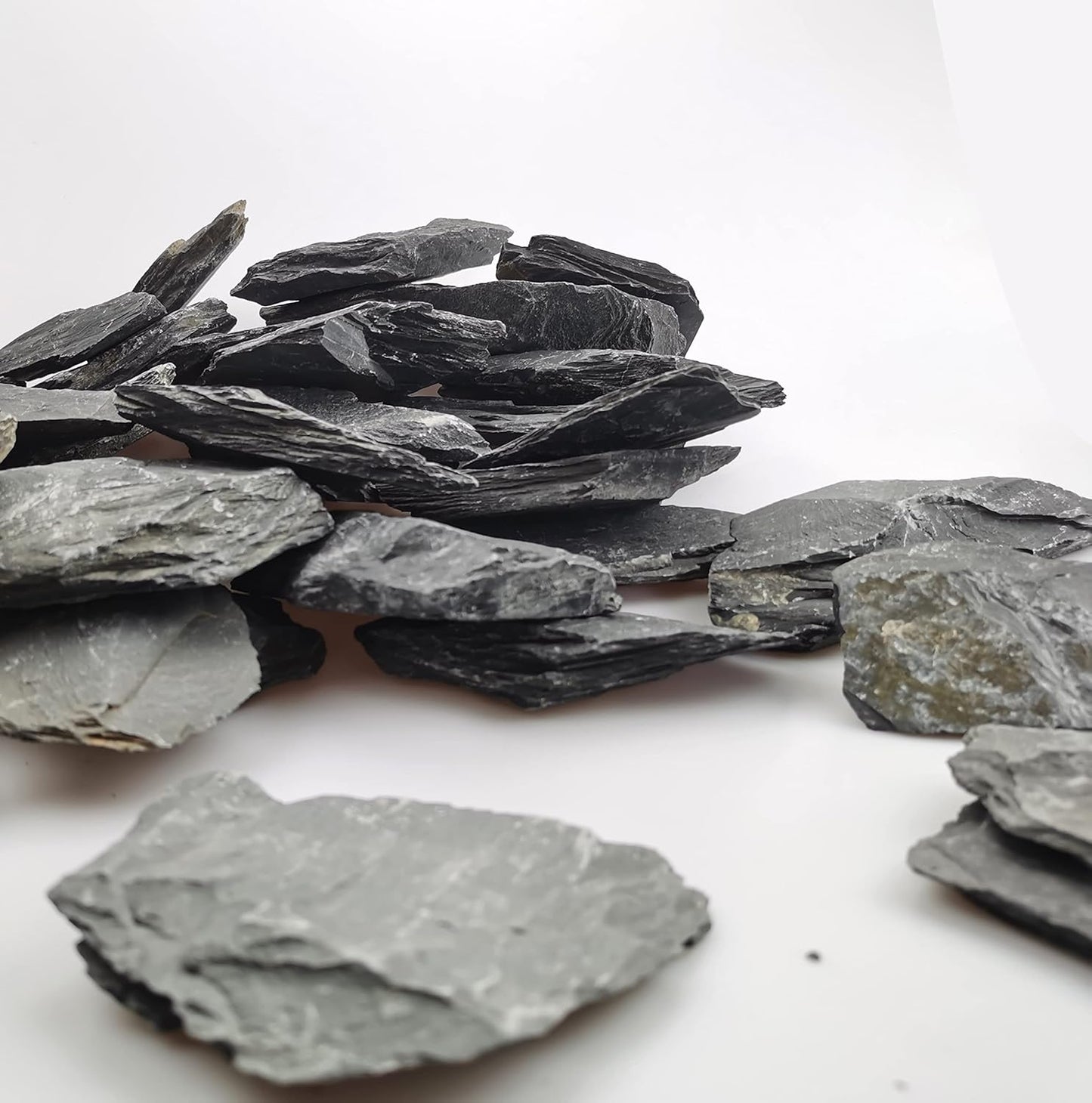 Natural Slate Rocks PH Neutral Stone Perfect Rocks for Aquariums, Landscaping Model,Tank Decoration,Amphibian Enclosures (3.5 LB, 5-7 inch)