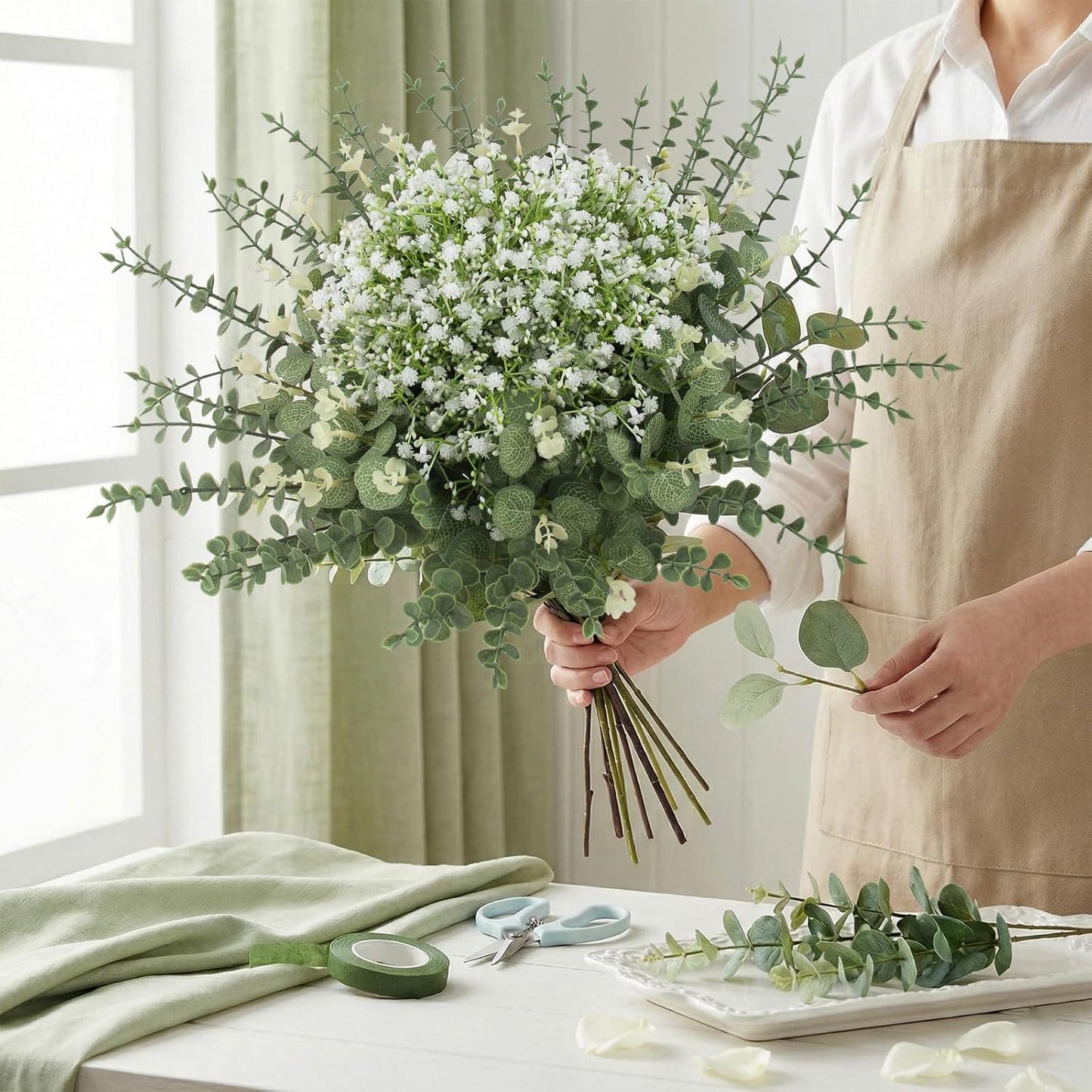 100 Pcs Mixed Greenery Artificial Eucalyptus Stems, Baby Breath Artificial Flowers Bulk and Eucalyptus Leaves for Wedding Bouquets Home Office Floral Decor (100, Green and White)
