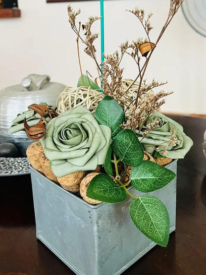 Artificial Flowers 25PCS Real Looking Mixed Living Coral Fake Roses with Stem for DIY Wedding Bouquets Centerpieces Baby Shower Party Home Decorations