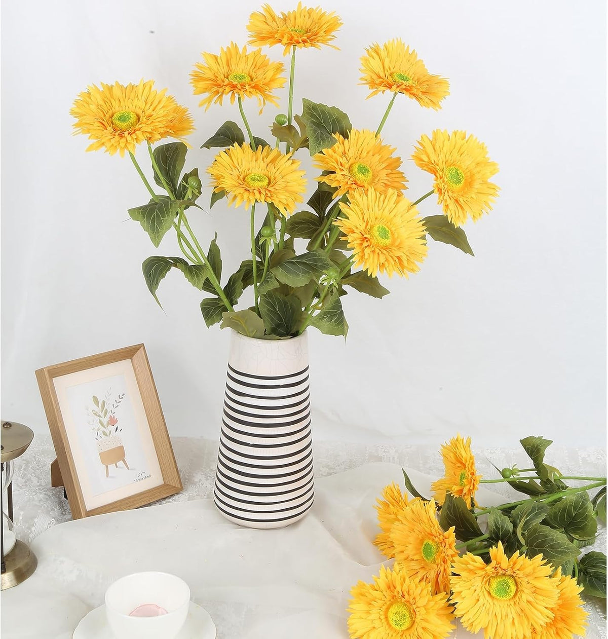 Gerbera Daisy Artificial Flowers, 5 Pcs Fake Daisies, 15 Heads Silk Chrysanthemum Flowers with Stems, Bulk for DIY Home Wedding Party Vase Centerpieces Garland Wreath Decoration(Orange)
