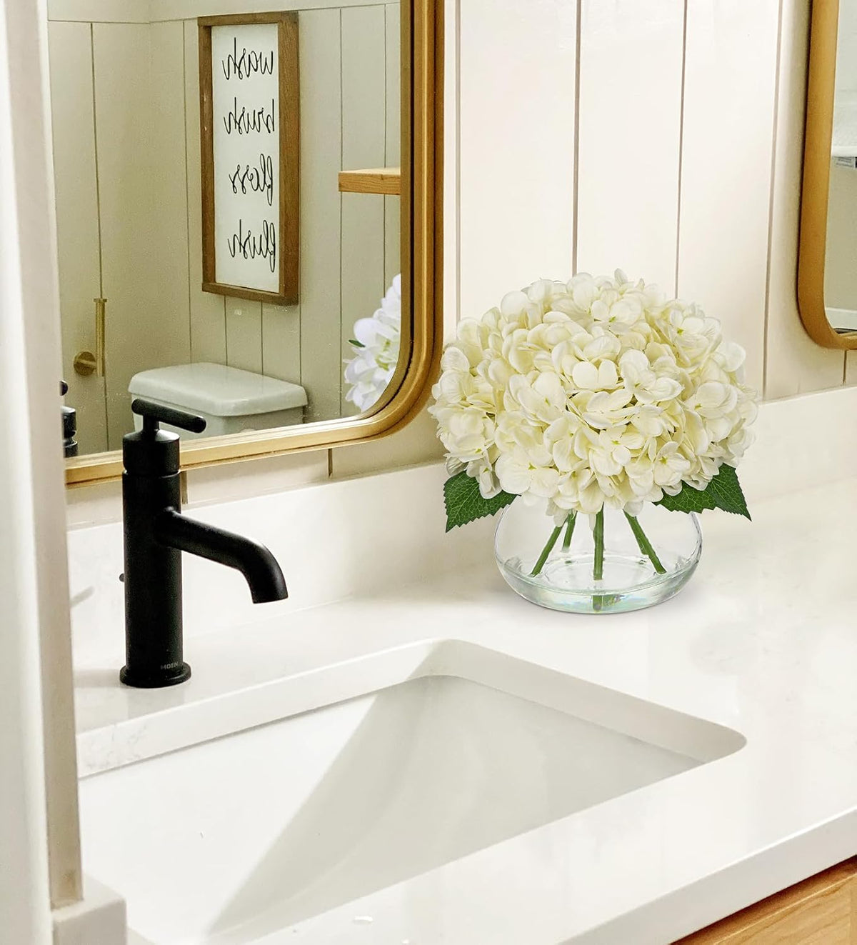 Hydrangea Artificial Flowers with Vase White Silk Fake Flowers Arrangements in Glass Vase with Faux Water for Home Bathroom Office Table Centerpiece Shelf Decorations