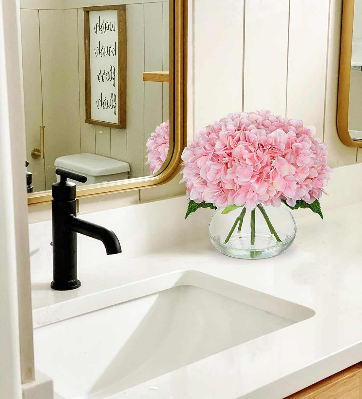 Hydrangea Artificial Flowers with Vase White Silk Fake Flowers Arrangements in Glass Vase with Faux Water for Home Bathroom Office Table Centerpiece Shelf Decorations