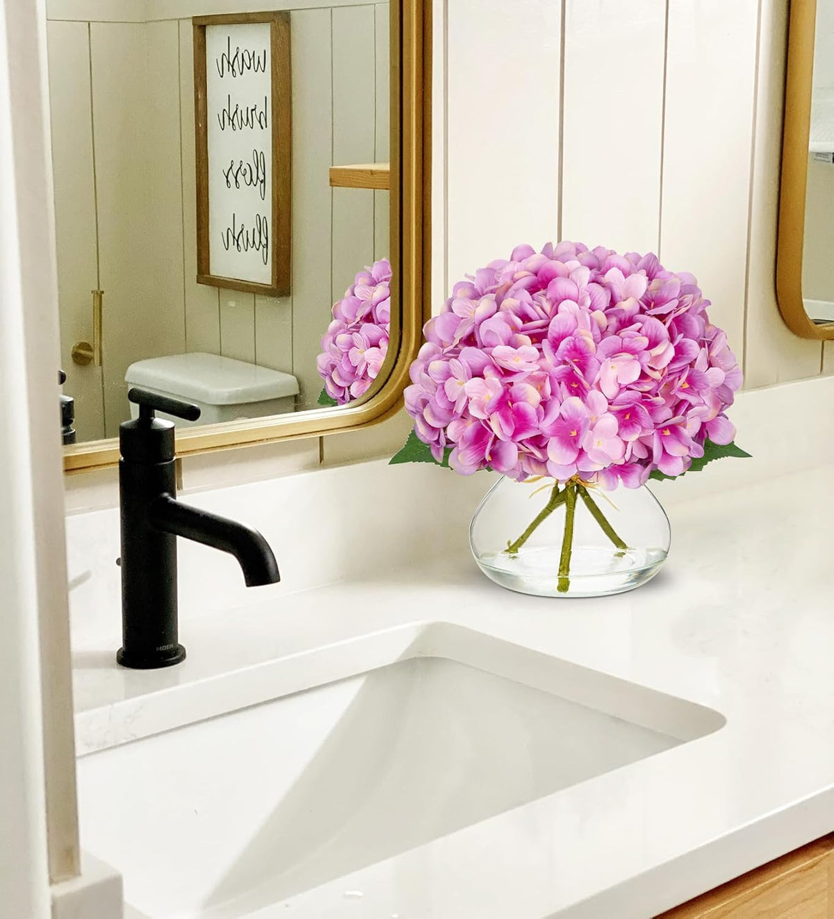 Hydrangea Artificial Flowers with Vase White Silk Fake Flowers Arrangements in Glass Vase with Faux Water for Home Bathroom Office Table Centerpiece Shelf Decorations