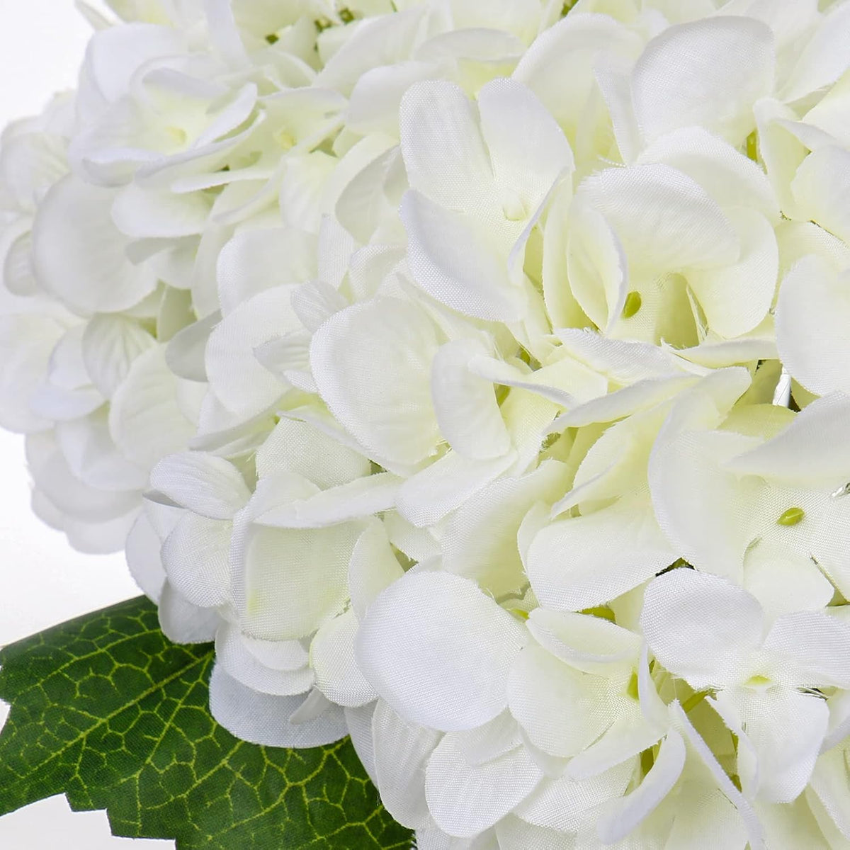 Hydrangea Artificial Flowers with Vase White Silk Fake Flowers Arrangements in Glass Vase with Faux Water for Home Bathroom Office Table Centerpiece Shelf Decorations