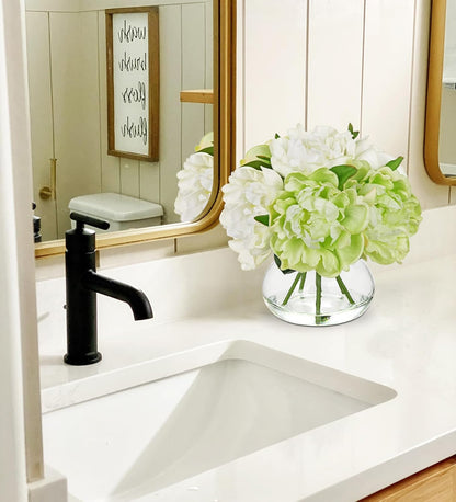 Hydrangea Artificial Flowers with Vase White Silk Fake Flowers Arrangements in Glass Vase with Faux Water for Home Bathroom Office Table Centerpiece Shelf Decorations