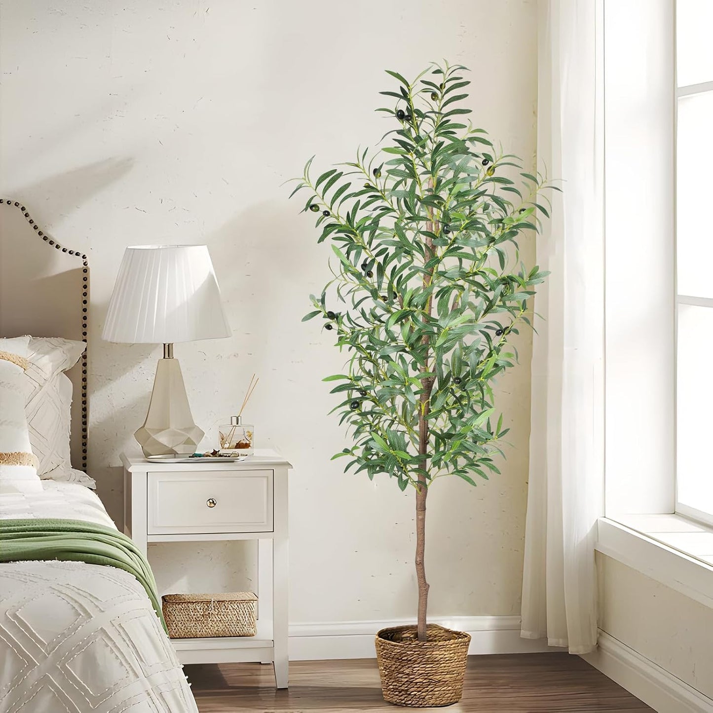 Artificial Olive Tree, 4FT Tall Faux Olive Trees 48in Outdoor Fake Potted Silk Plant with Trunk and Realistic 436 Leaves and 16 Fruits for Modern Office Home Decor（1pack）