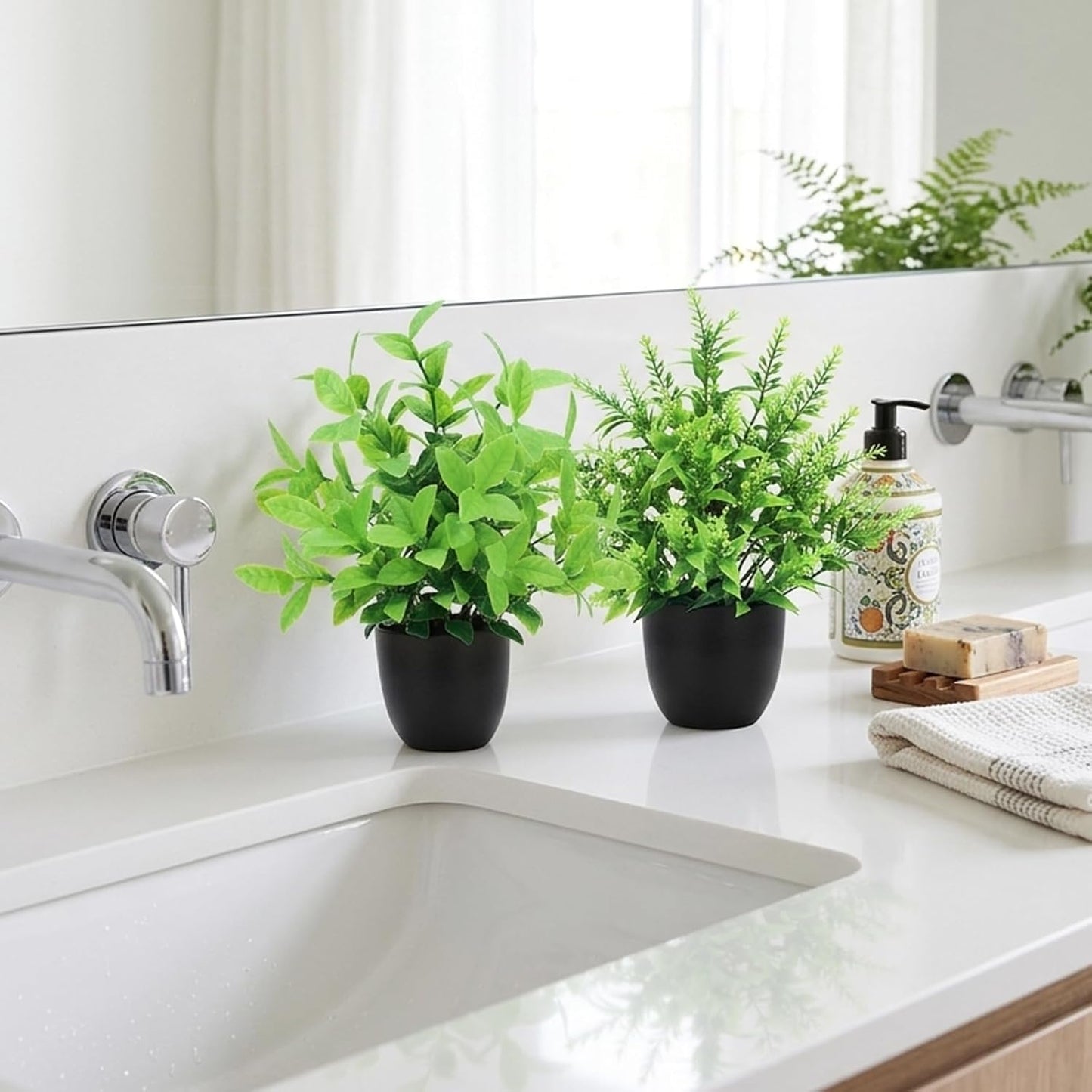 Fake Plants 4 Packs Small Faux Potted Flower Daisy with Eucalyptus Leaves Decorations for Desk Bathroom Office Home Room Table Decor Indoor Outdoor