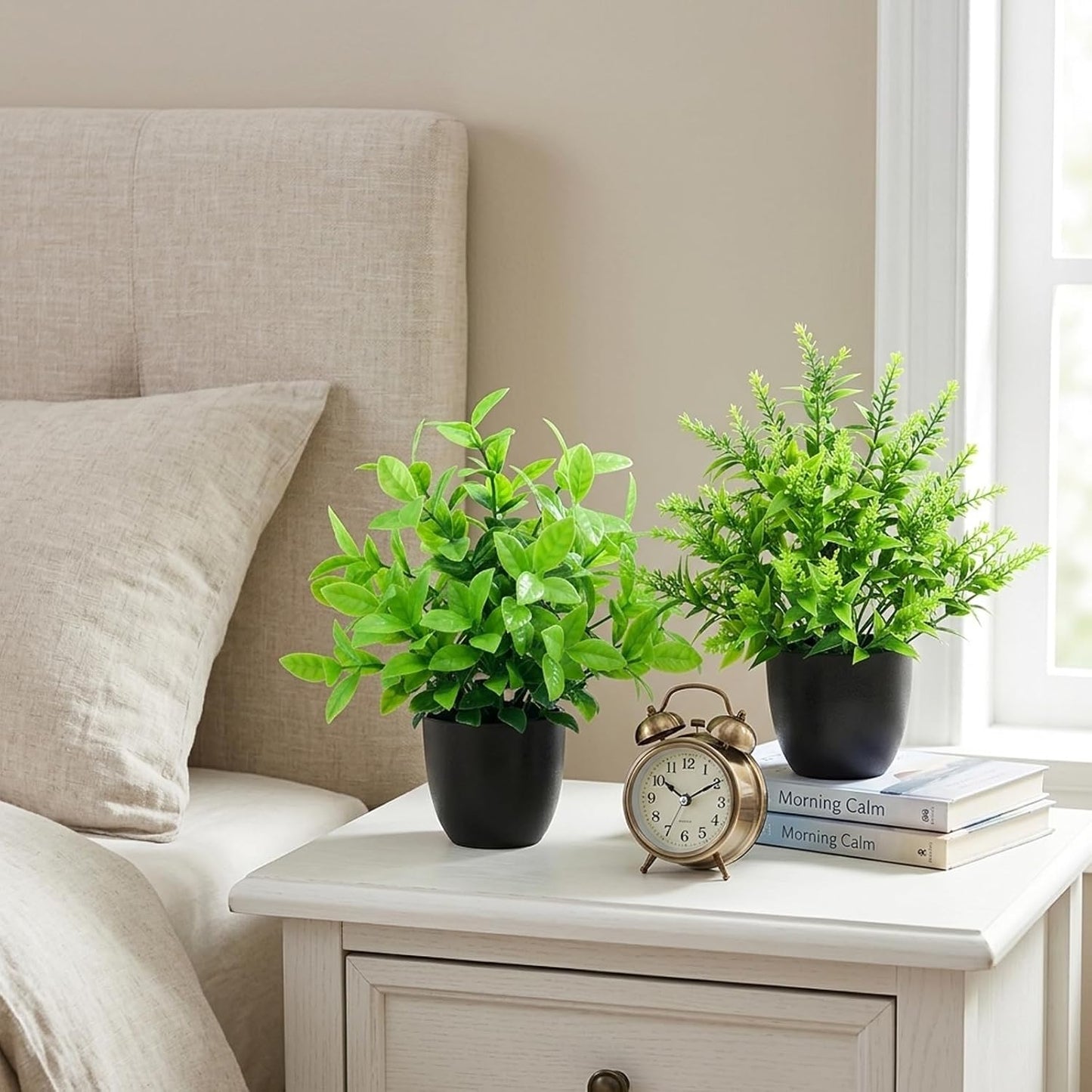 Fake Plants 4 Packs Small Faux Potted Flower Daisy with Eucalyptus Leaves Decorations for Desk Bathroom Office Home Room Table Decor Indoor Outdoor