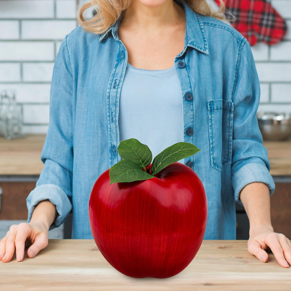 7.5inch Artificial Fake Red Apple Decoration Simulation Large Apple Fruit Model Party Festivals Christmas Ornaments for Home Kitchen Table