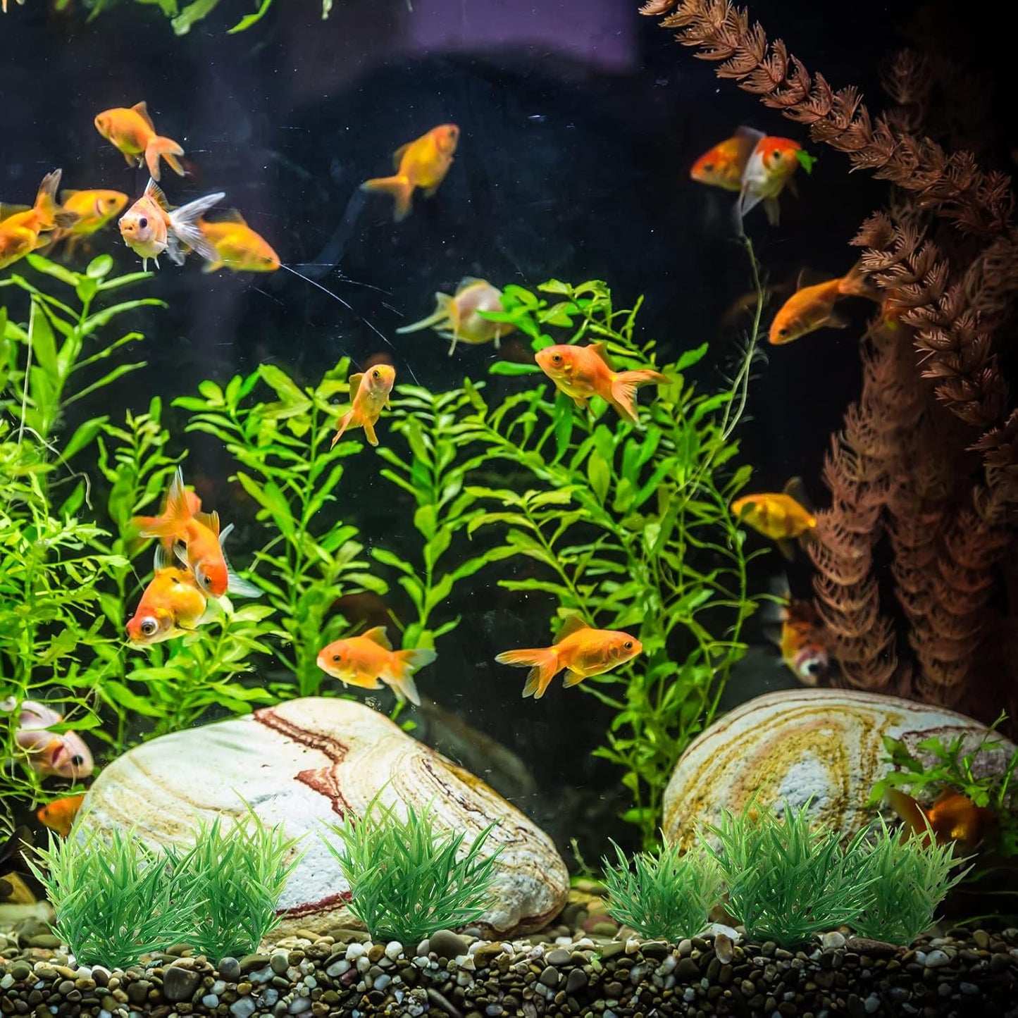 Green Aquarium Plant Ornaments, Artificial Water Plants, Lifelike Plastic Fish Tank Foreground Grass, Water Tank Decorations (10Pcs)