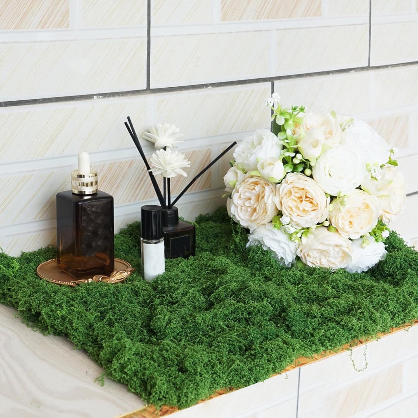 Artificial Green Moss Mat for Decoration Carpet Grass Wall, 11.81×78.74 inch Natural Decorative for Plants Indoor with Base Fabric, Artificial Moss Mat Suitable for DIY 0.3×2m