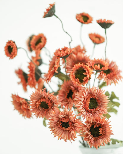 6Pcs Artificial Gerbera Daisies Flowers Fake Daisy Faux Flowers Bouquet Fake Daisy for Home Kitchen Living Room Bathroom Decor（Light Orange）
