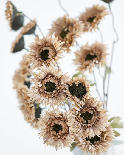 6Pcs Artificial Gerbera Daisies Flowers Fake Daisy Faux Flowers Bouquet Fake Daisy for Home Kitchen Living Room Bathroom Decor（Light Orange）