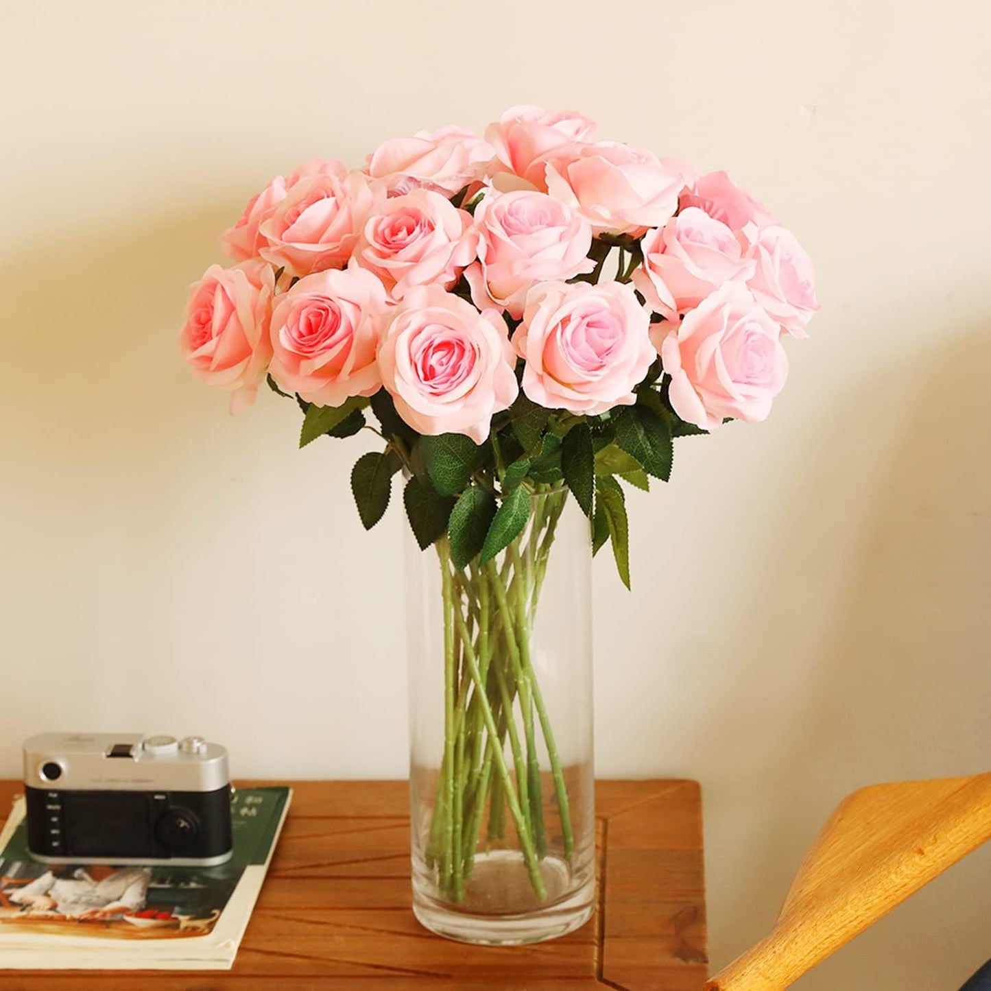 12 pcs Artificial Red Roses Flowers Long Stem Fake Silk Rose for Home Wendding Decorations(Red)