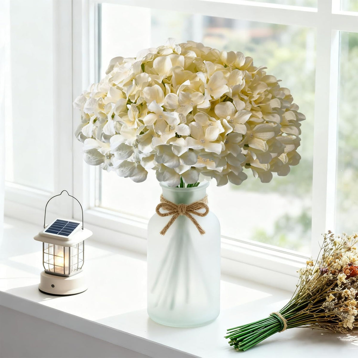 Faux White Hydrangea Artificial Flowers Bulk, Fake Silk Hydrangea Flowers Heads with Stems for Wedding Decorations Garden Party Baby Shower Porch Home Decor Table Centerpieces