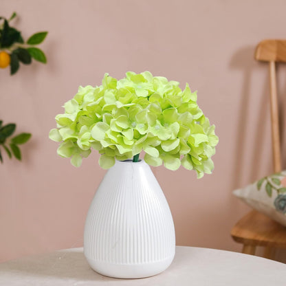 Faux White Hydrangea Artificial Flowers Bulk, Fake Silk Hydrangea Flowers Heads with Stems for Wedding Decorations Garden Party Baby Shower Porch Home Decor Table Centerpieces