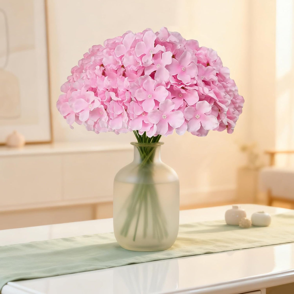 Faux White Hydrangea Artificial Flowers Bulk, Fake Silk Hydrangea Flowers Heads with Stems for Wedding Decorations Garden Party Baby Shower Porch Home Decor Table Centerpieces