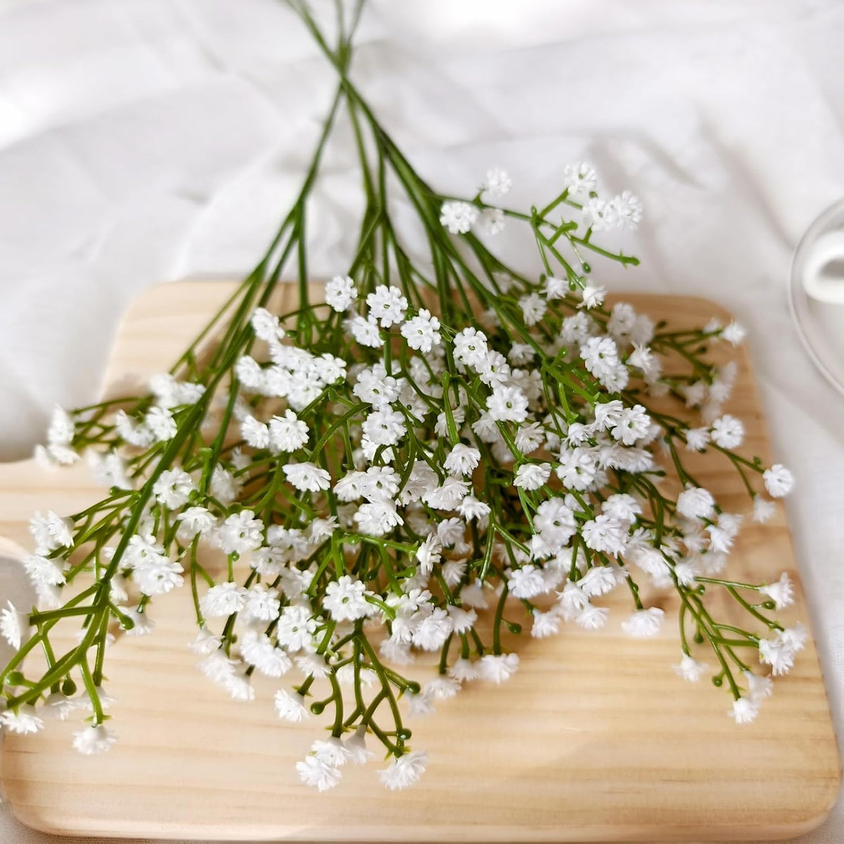 Faux White Hydrangea Artificial Flowers Bulk, Fake Silk Hydrangea Flowers Heads with Stems for Wedding Decorations Garden Party Baby Shower Porch Home Decor Table Centerpieces