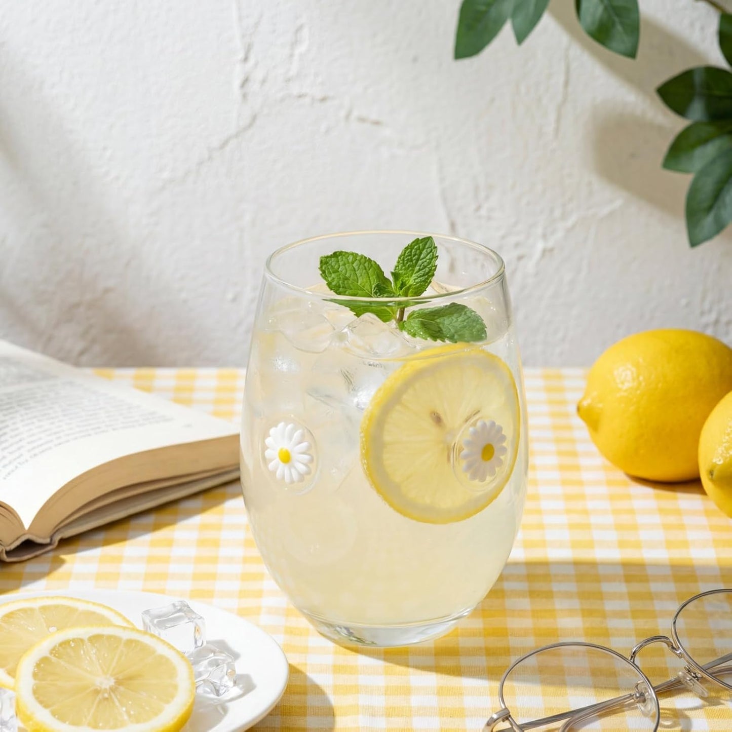2 Pcs Lemon Cup Icon Juice Glasses Aesthetic Cups 18 oz Stemless Drinking Cocktail Coffee Mugs for Party Supplies Gifts
