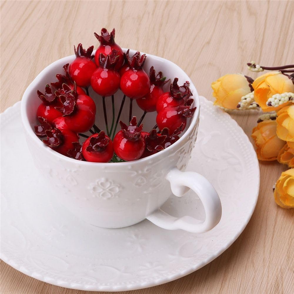 Red Mini Pomegranate Artificial Fruits Ornaments Lifelike Pomegranate Decor for Wedding Home Party Christmas Crafts Decor Artificial Plants and Flowers