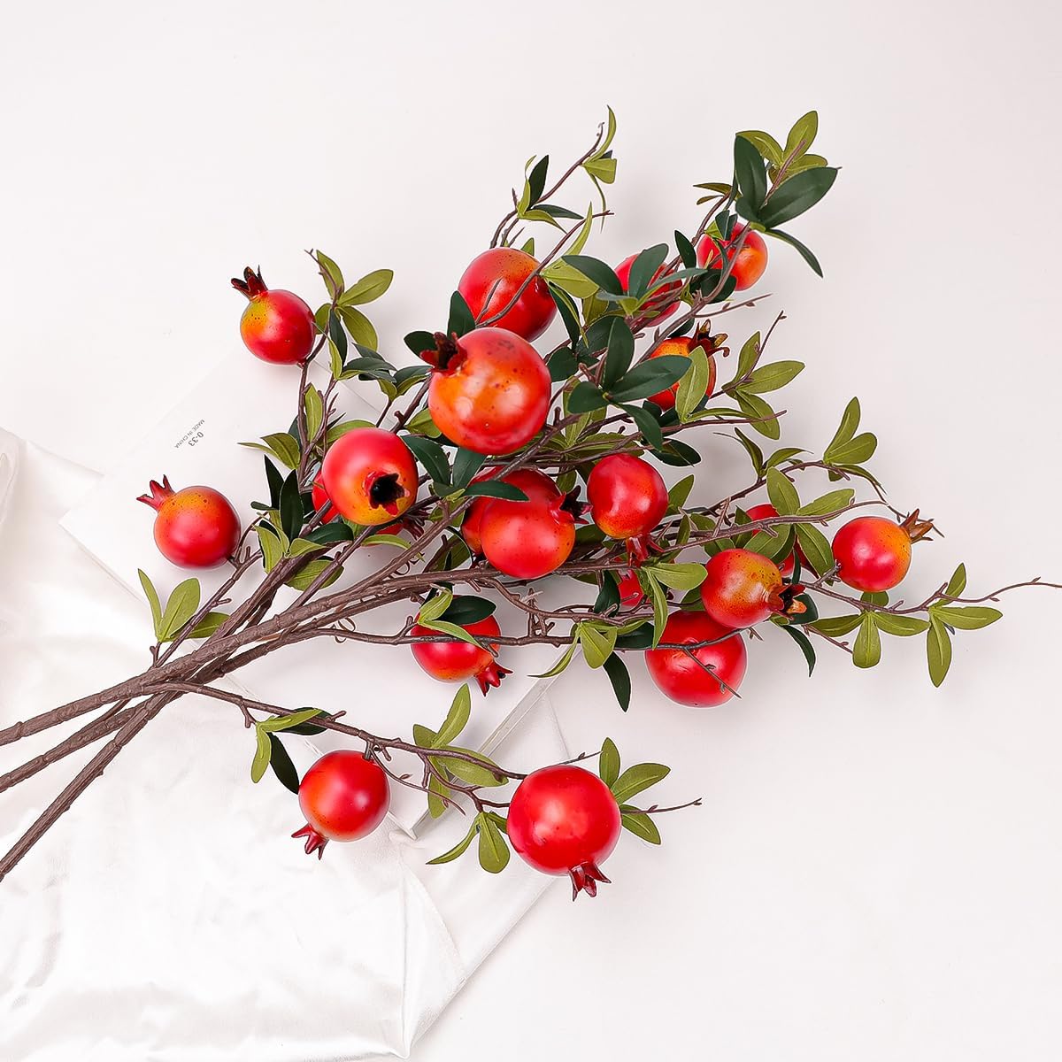 5 Pcs Fake Peach Branch Decoration Mini Artificial Peaches Fruit Stem Bouquet Realistic Lifelike Simulation Branches Model for Vase Window Display