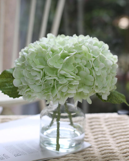Real Touch Artificial Flowers White Hydrangea in Vase for Home Decoration