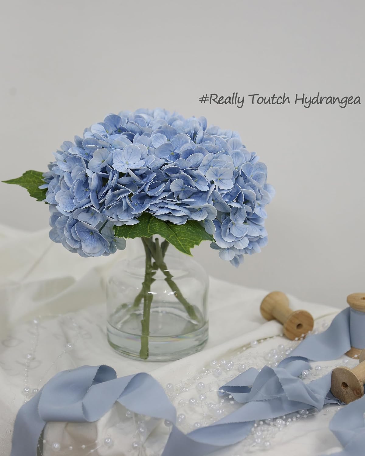Real Touch Artificial Flowers White Hydrangea in Vase for Home Decoration