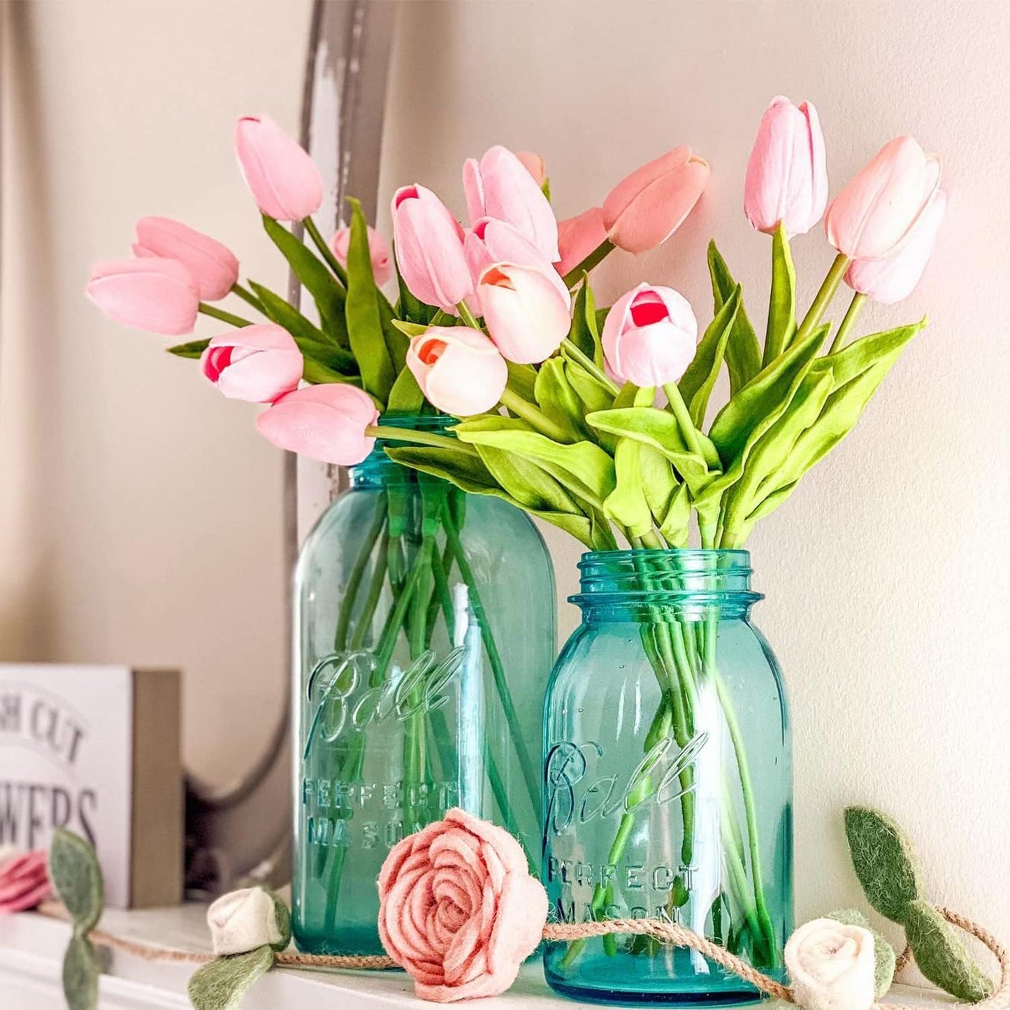 White Tulips Artificial Flowers 18Pcs Faux Silk Tulip Real Touch Tulip Fake Flowers Bouquets Arrangements for Mother's Day Easter Spring Flowers Gifts Home Table Decor