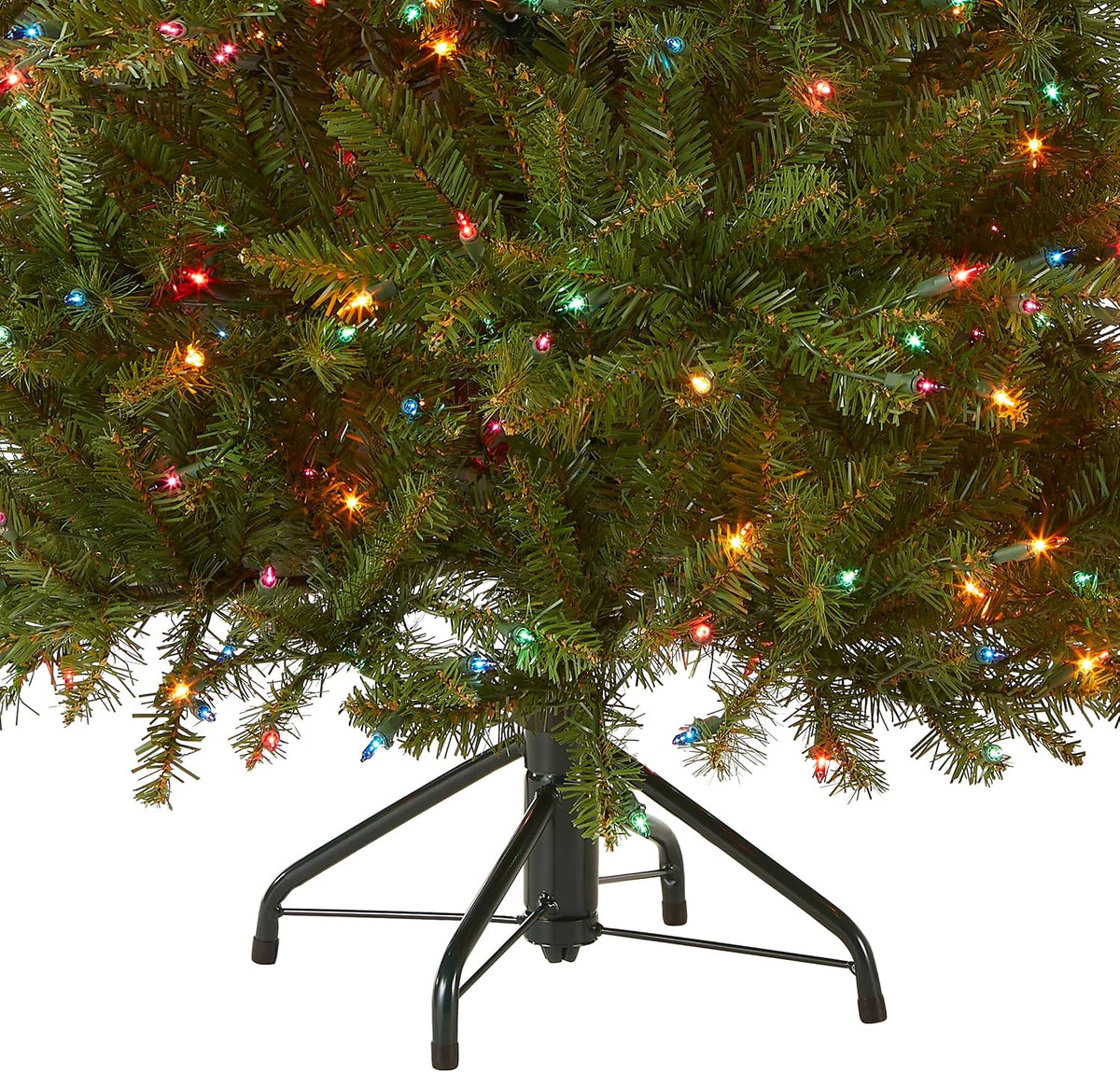 4.5ft Pre-Lit Dunhill Fir Artificial Christmas Tree