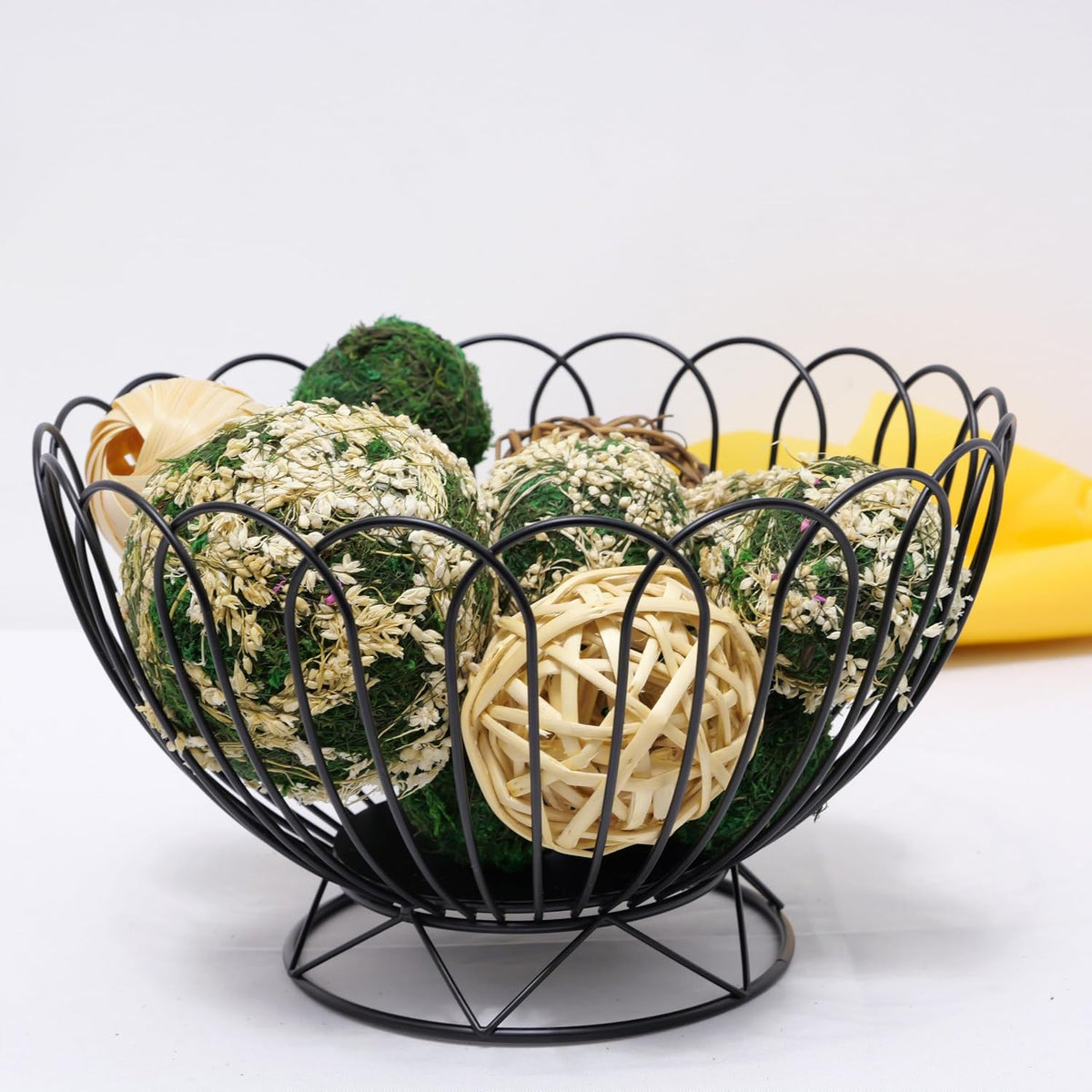 Handmade Natural Green Plant Moss Balls Decorative for Home Party Display Decor Props (2 in)