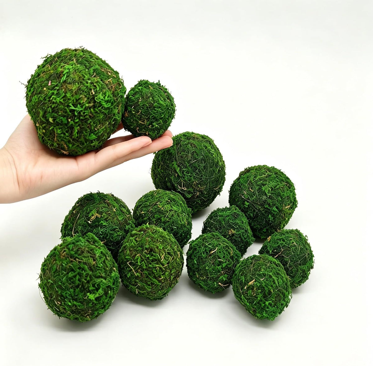 Handmade Natural Green Plant Moss Balls Decorative for Home Party Display Decor Props (2 in)