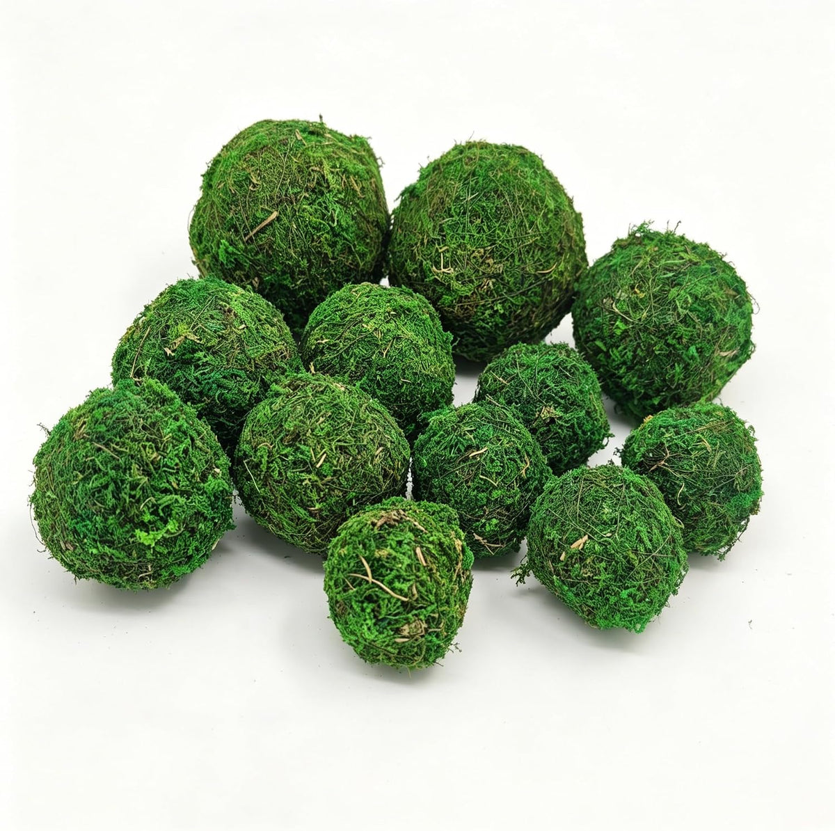 Handmade Natural Green Plant Moss Balls Decorative for Home Party Display Decor Props (2 in)