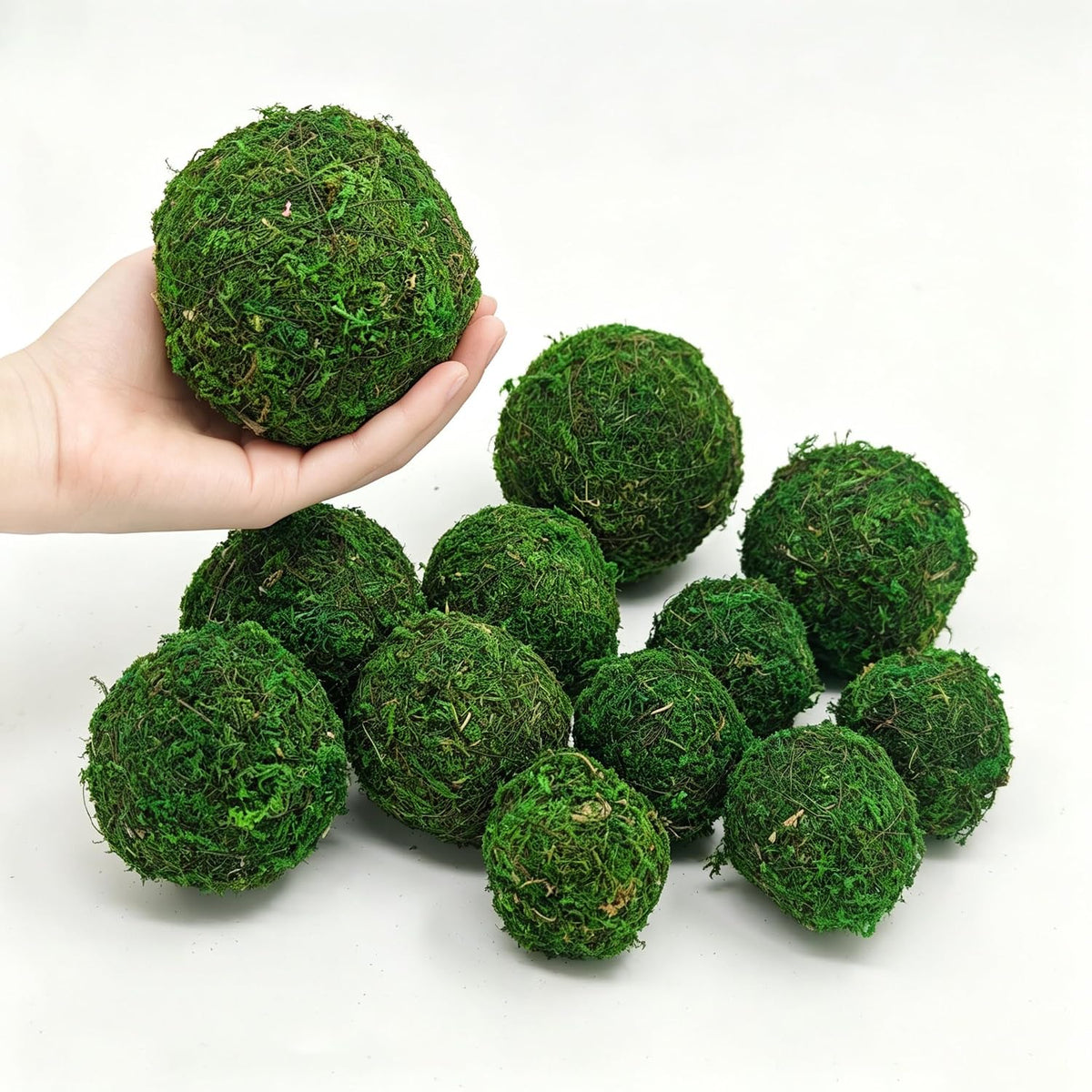 Handmade Natural Green Plant Moss Balls Decorative for Home Party Display Decor Props (2 in)