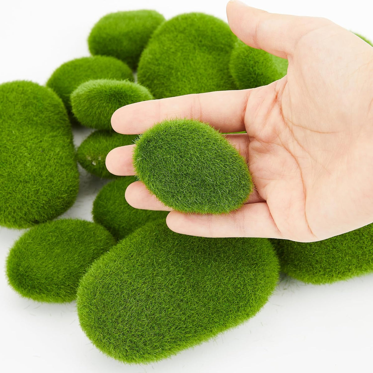 20 PCS Artificial Moss Rocks, 2 Sizes Faux Green Moss Covered Stones, Decorative Moss Rocks for Fairy Gardens, Terrariums, Floral Arrangements, Potted Plants & Crafts