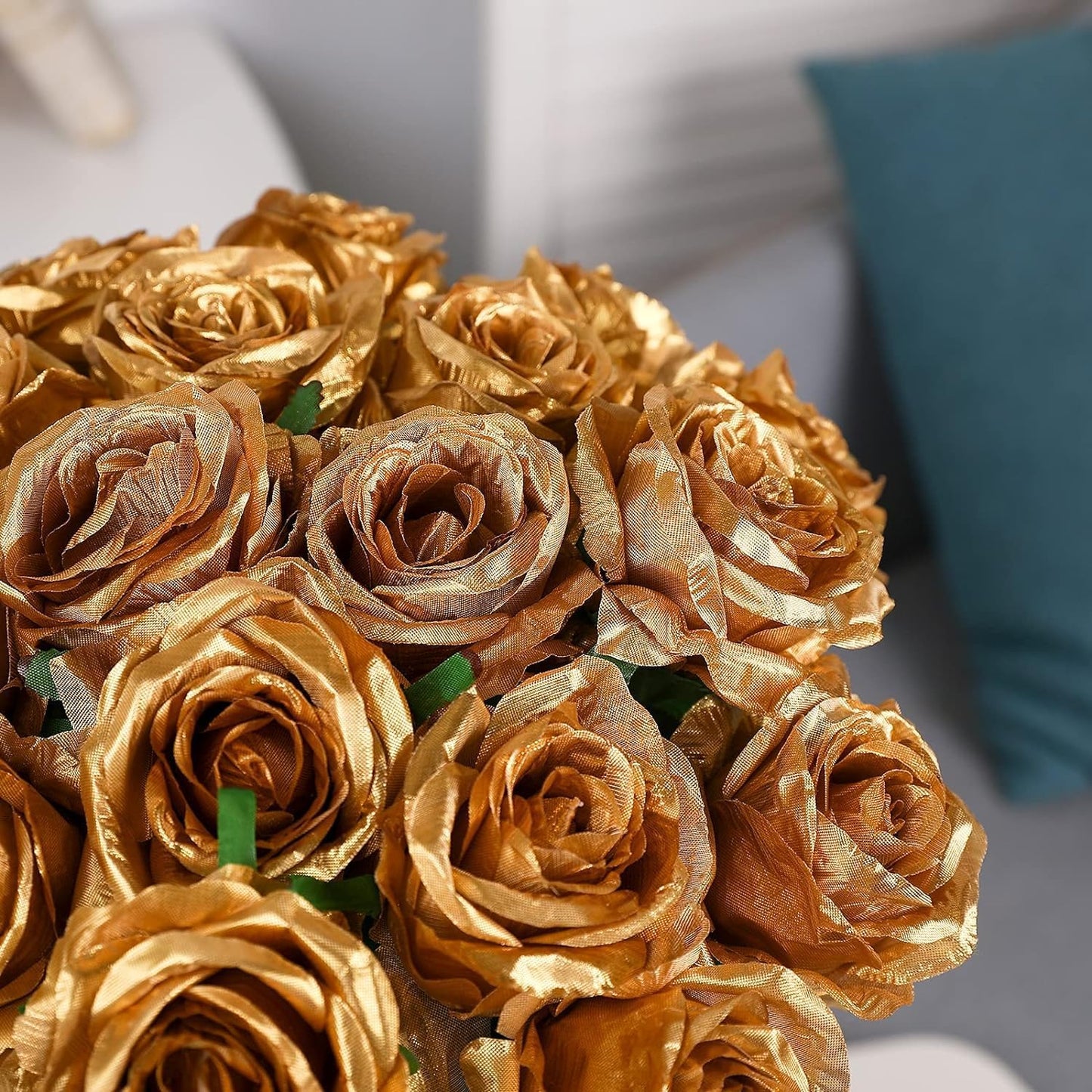 White Fake Roses Artificial Flowers - 10 Pcs Fake Artificial Roses Silk Flowers with Stems for Home Wedding Hotel Office Centerpiece Decor