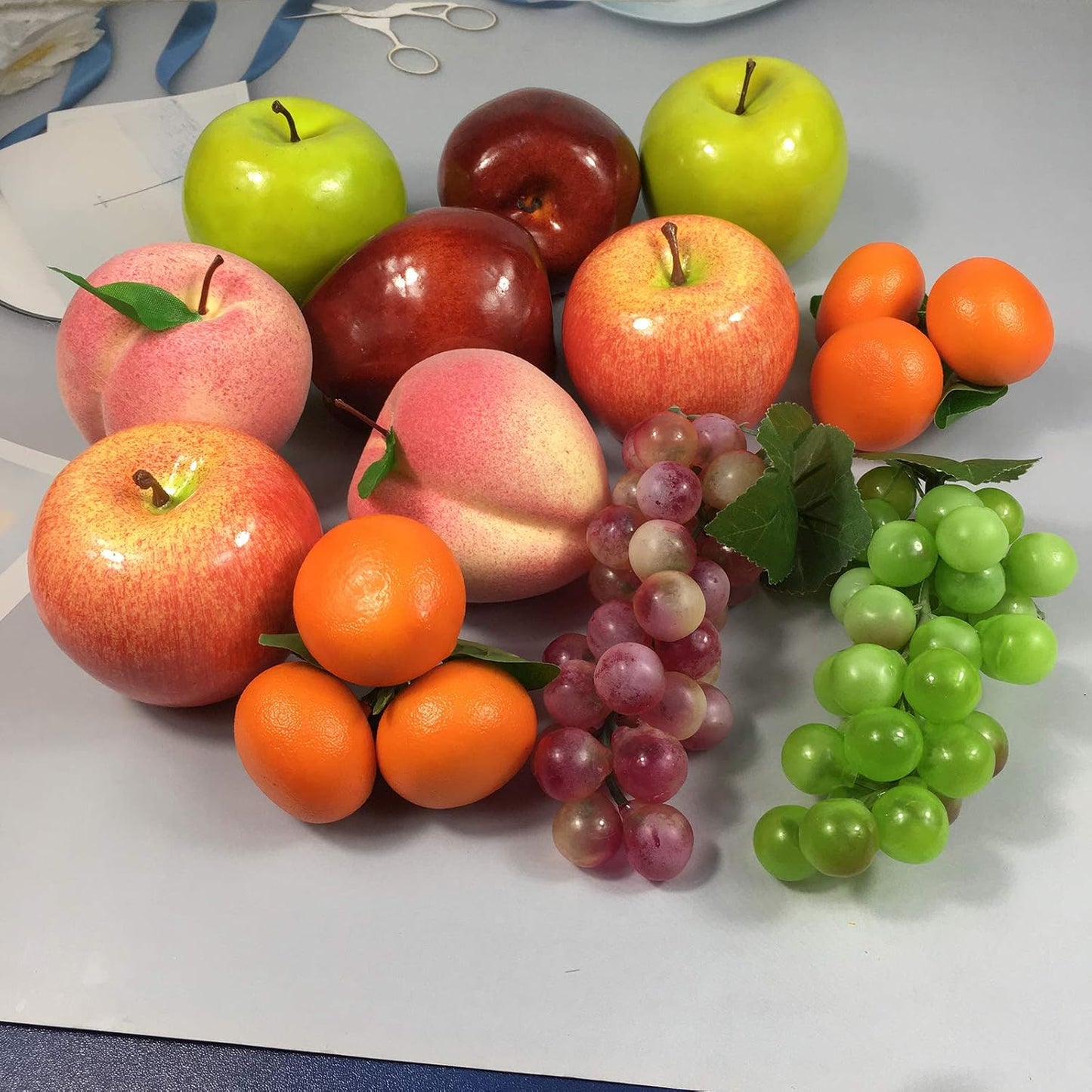 12Pcs Artificial Fruit Fake Simulation Fruit for Home Kitchen Party Photography Prop Wedding Decoration (12Pcs Dark Red Apples)