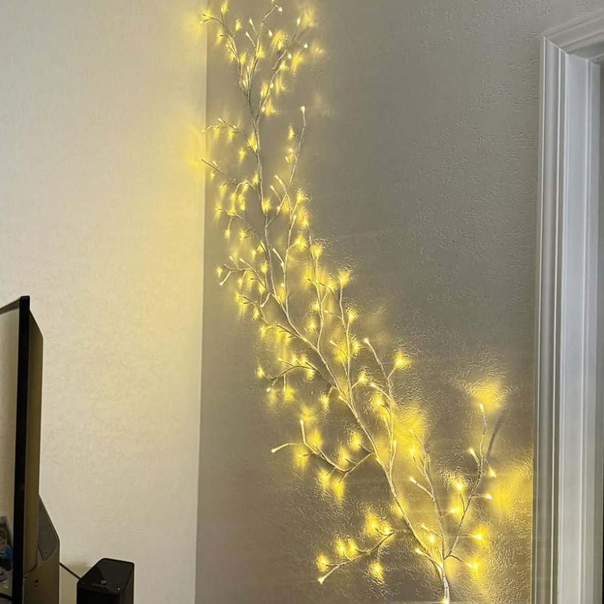Enchanted Willow Vine Lights with Remote, Christmas Swags Decorations Indoor Room Decor, 18 Branches 144 LEDs Lighted Willow Vine Lights for Walls Bedroom Home Decor