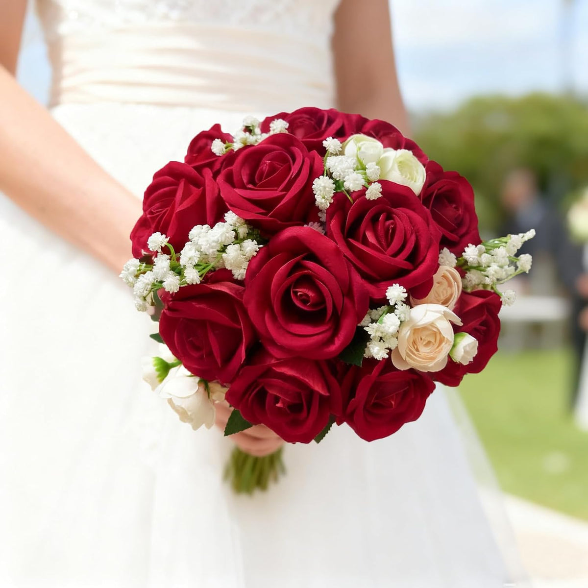 100 Pcs Red Fake Roses Bulk Artificial Flowers, Artificial Velvet Silk Roses Bouquet with Stems for Wedding Decoration, Fake Flowers in Vase Valentines Day Floral Arrangement Centerpiece Home Decor