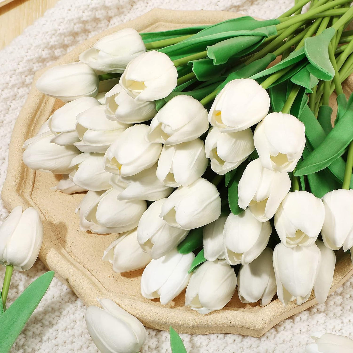 200 Pcs Artificial Tulips Bulk PU Faux Tulips with Stem,White