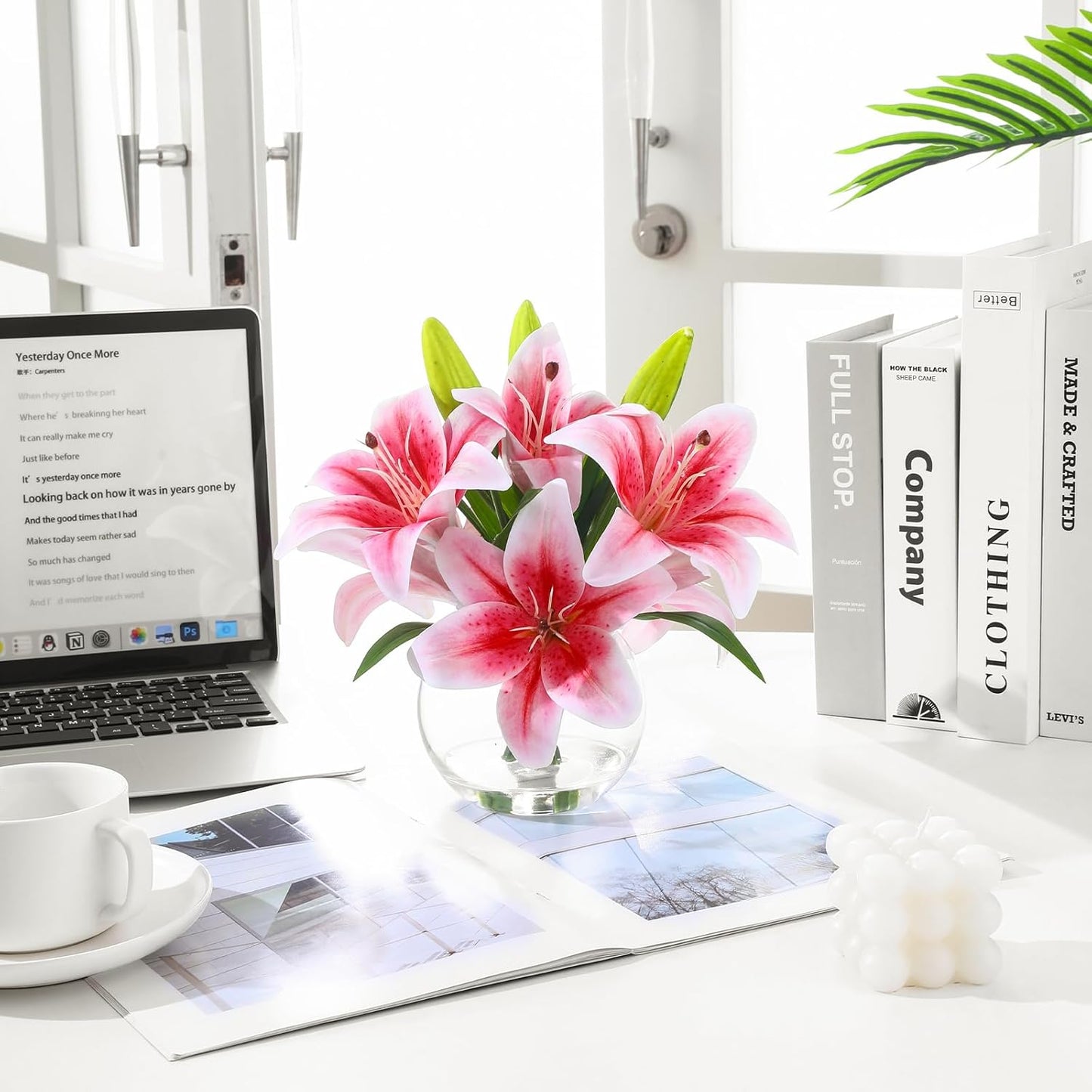 Artificial White Magnolia Flowers in Glass Vase with Faux Water, Realistic Touch Silk Magnolia Floral Arrangement, Fake Magnolia Centerpiece for Home Dining Table Office Bathroom Shelf Decor